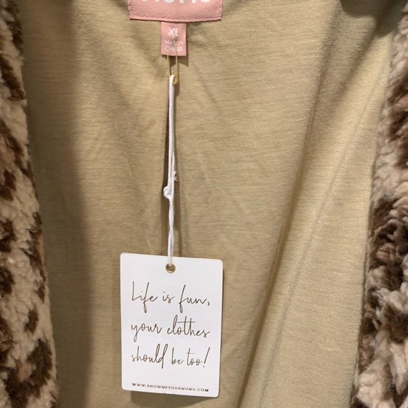 MuMu Leopard Fleece Coat - NWT size XL - Picture 4 of 4
